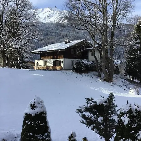 Geraeumige Haus Fless Apartment
