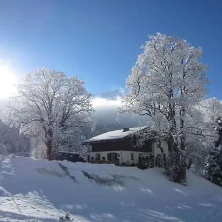 Geraeumige Haus Fless Klosters